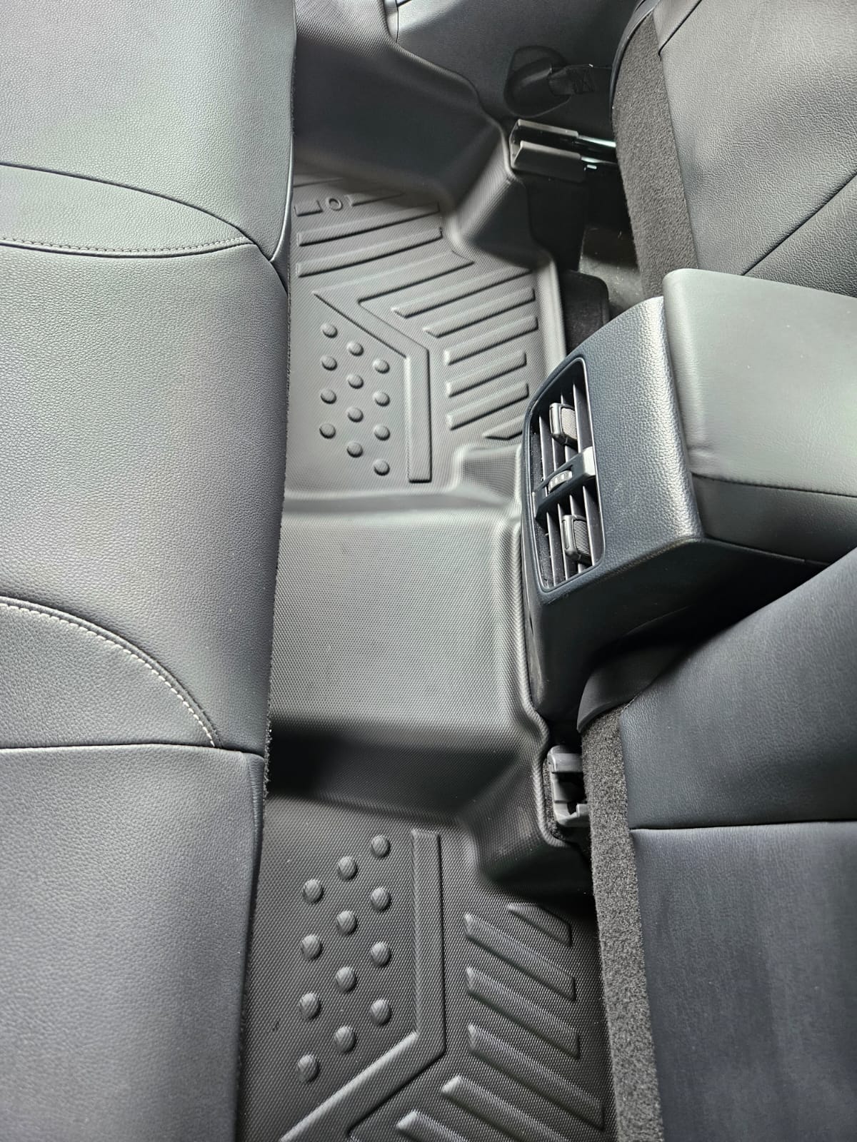 Toyota Corolla Cross (2021-2026) 4D floor mats – view 4
