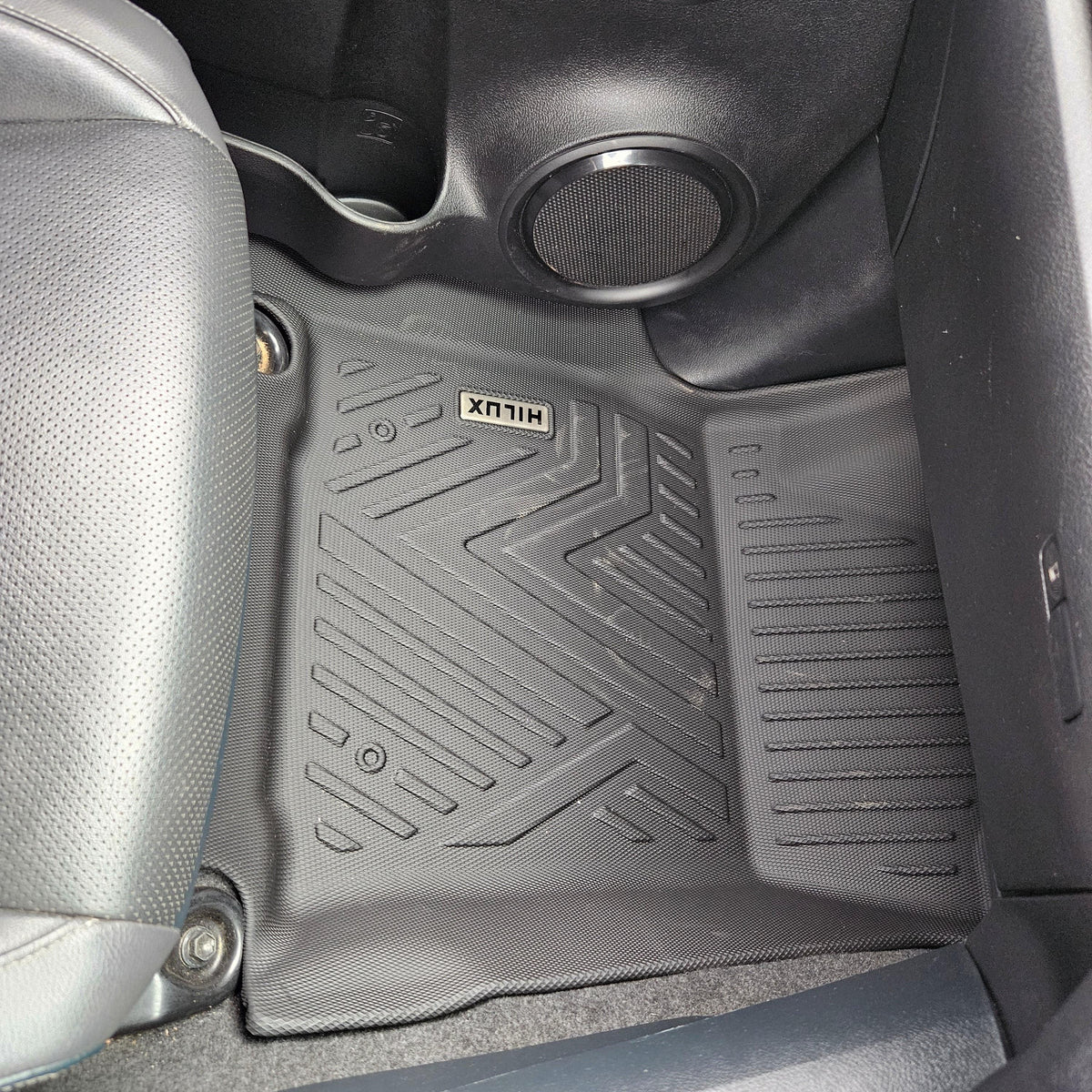 Toyota Hilux GD6 Double Cab (2016-2026) 4D floor mats – view 5